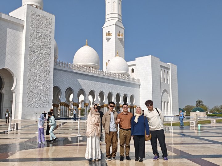 Haorun Medical yerli mədəniyyət və bazar imkanlarını araşdırmaq üçün Dubaya səfər edir