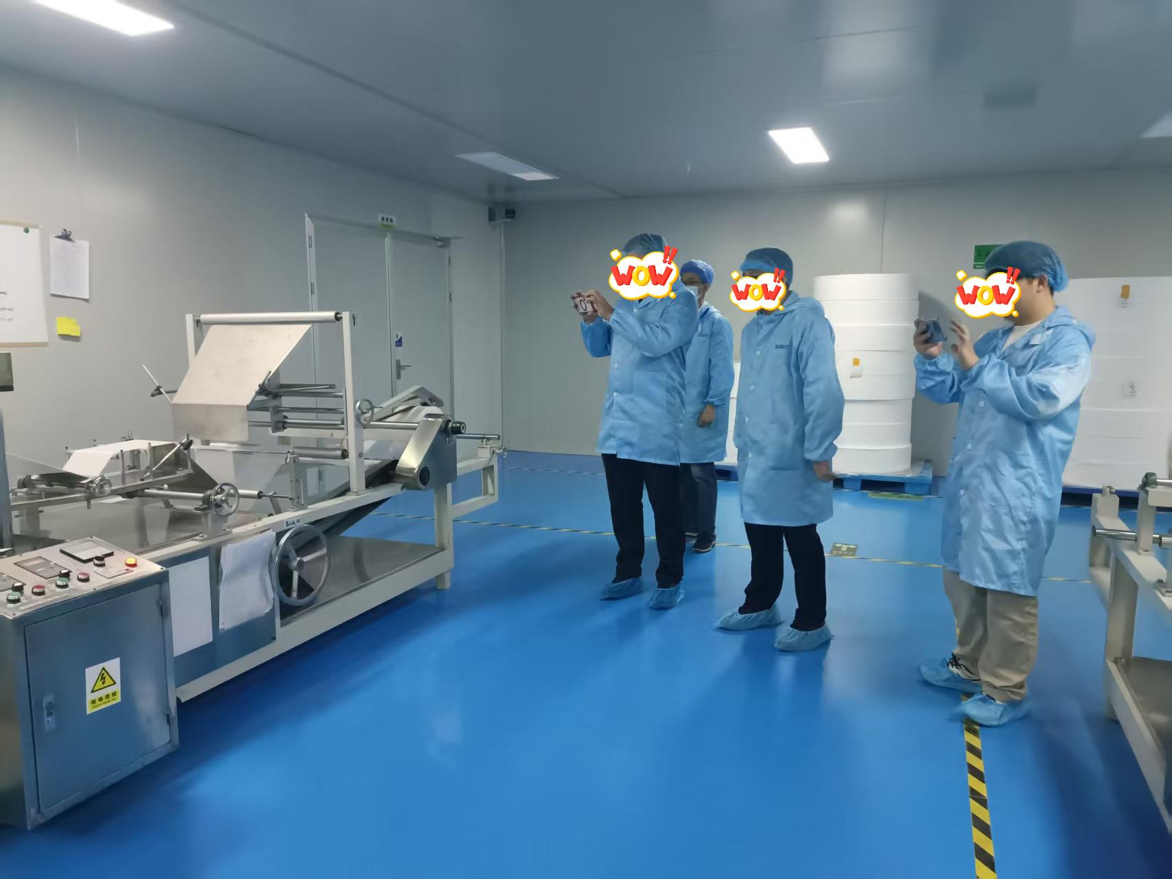 Avropa Böyük Heyvan Sağlamlığı Məhsulları Distribyutorunun Satınalma Direktoru Təftiş və Danışıqlar üçün Şirkətimizi ziyarət edir